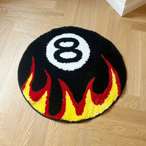 Tapis Design "Boule 8 en Feu" | "Flaming 8-Ball" Tufted Rug